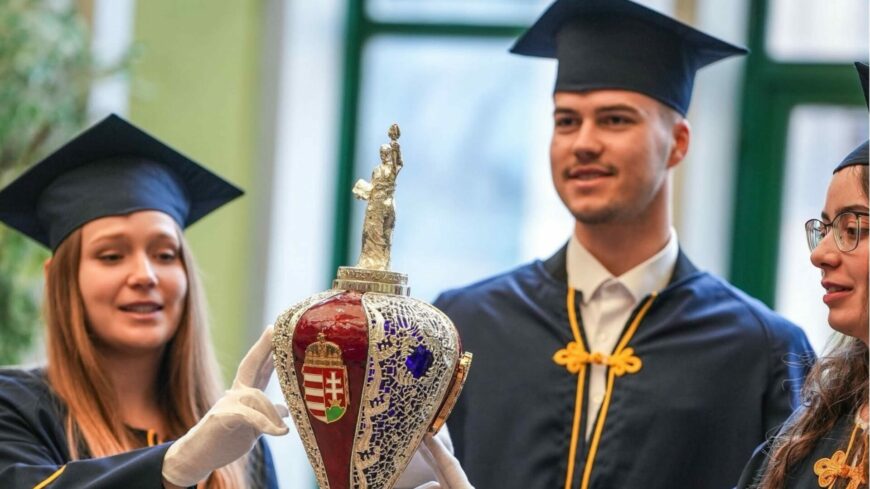 img_Diplomaoszto_unnepseg_Mosonmagyarovaron___177_uj_diplomas