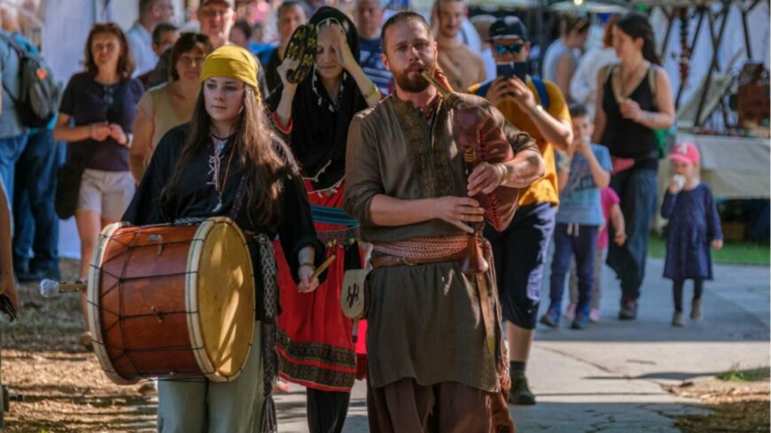 img_Idoutazas_Tatan___ujra_eletre_kel_a_torok_kori_tortenelem