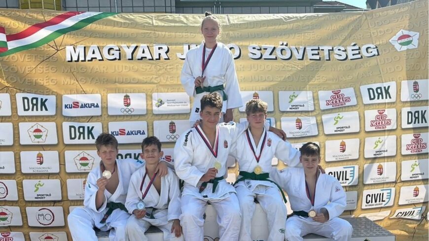 img_ot_aranyermet_nyertek_Pakson_a_Kodomo_Sportklub_judosai