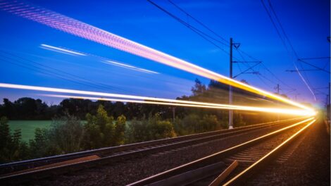 Több októberi időpontban változik a vonatok menetrendje a térségben